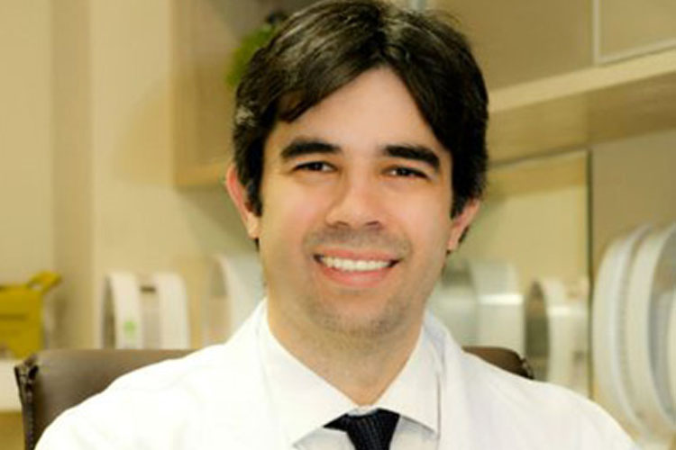 Dr. Ricardo Diniz explica os riscos na RETINA com o uso da cloroquina no tratamento do COVID-19.